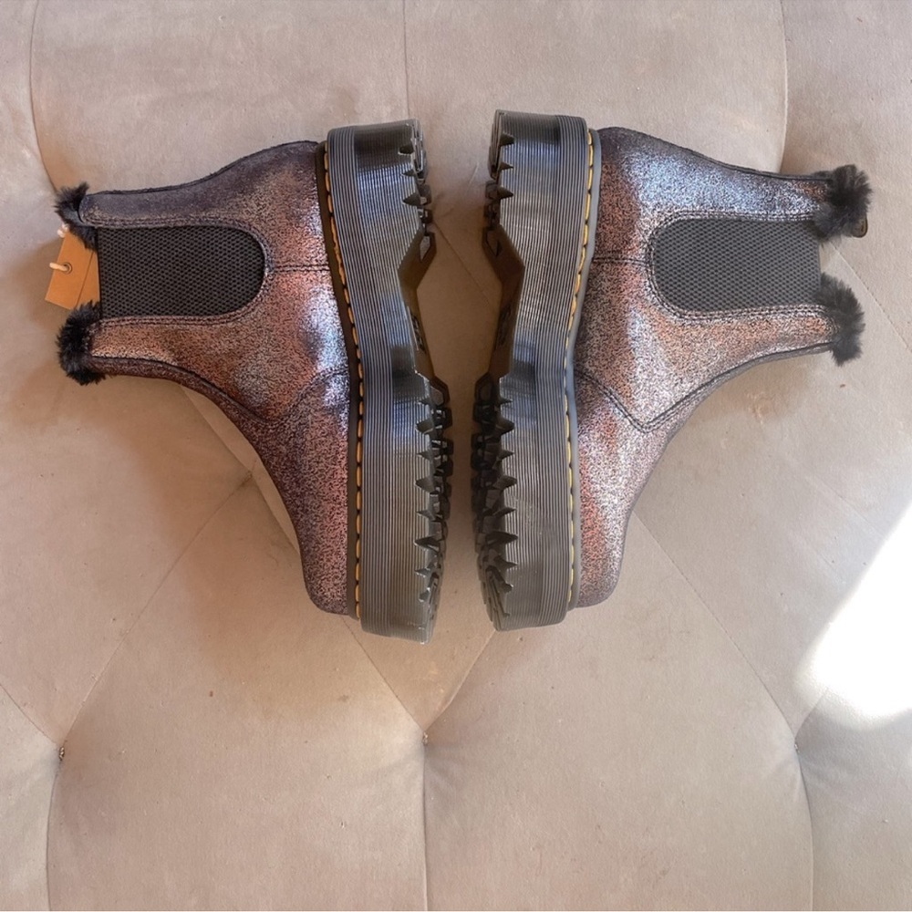 Dr. Martens Metallic Glitter Platform Chelsea Boots in Black/Silver - Picture 3 of 8